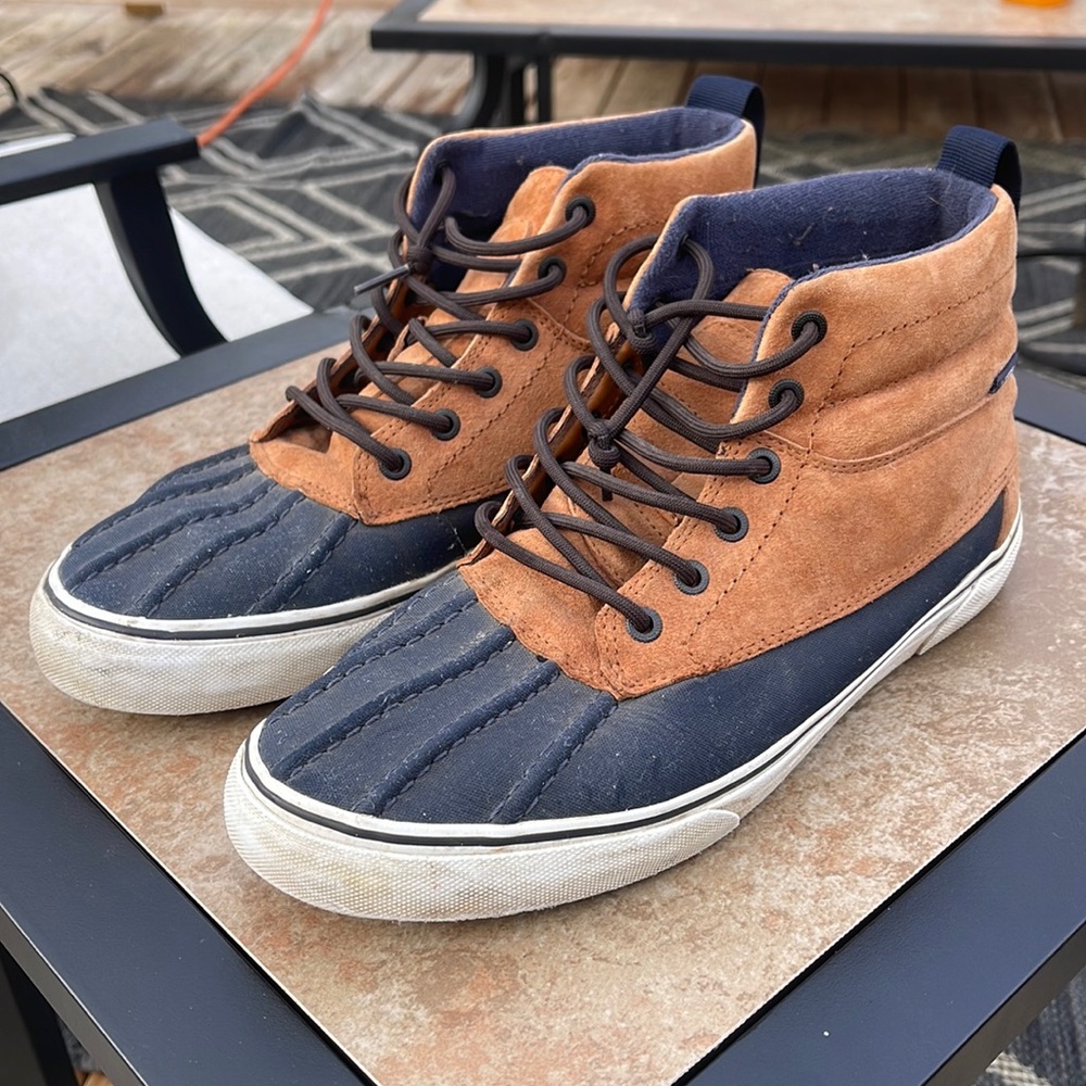 Men’s VANS sk8-Hi shoe, size 11